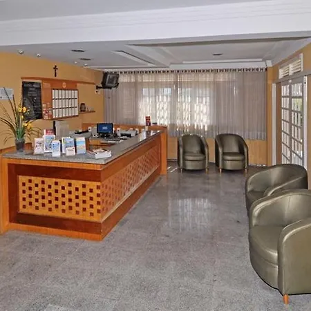 2000 Hotel 3*